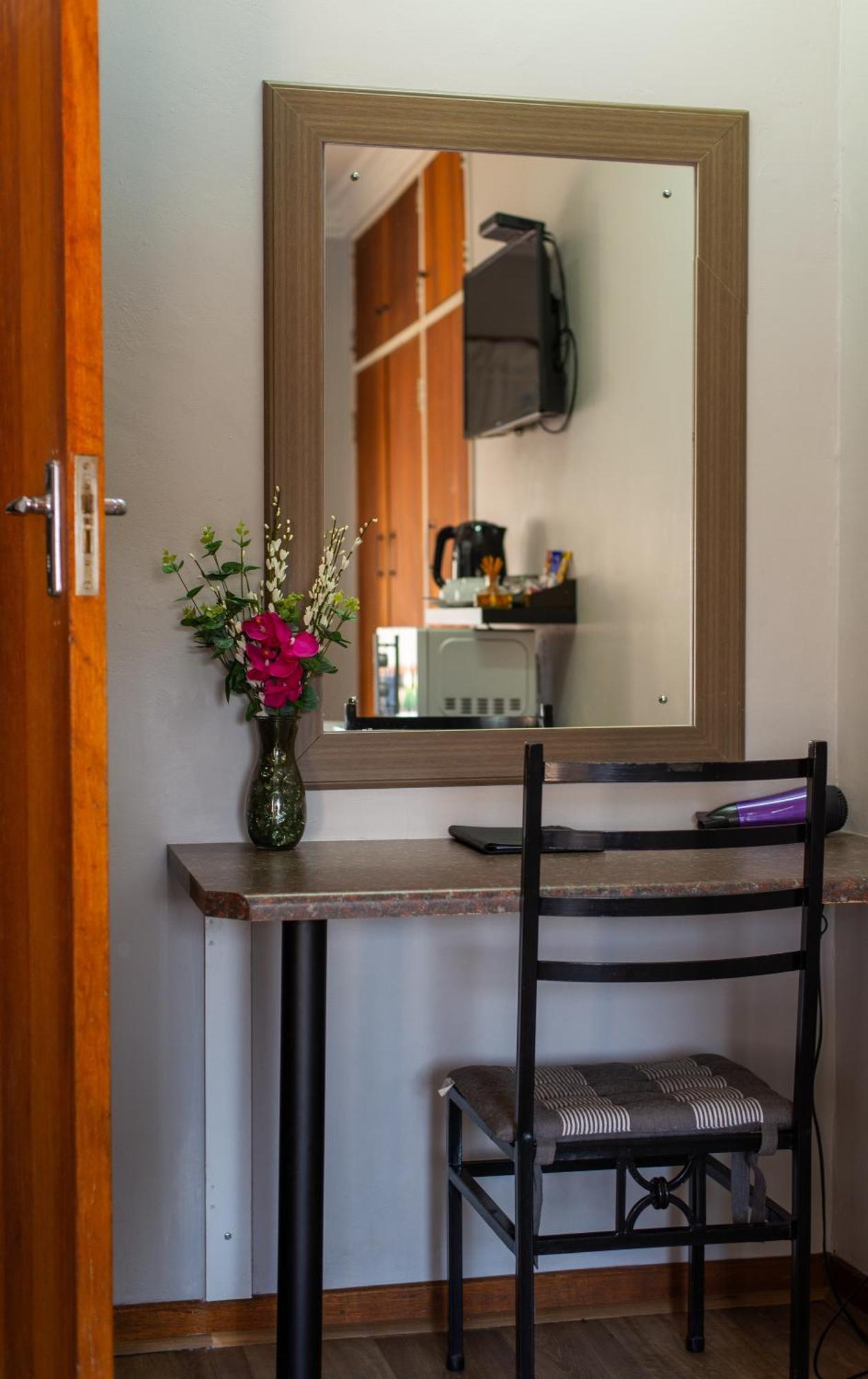 Diamond Rose Guest House Middelburg  Bagian luar foto